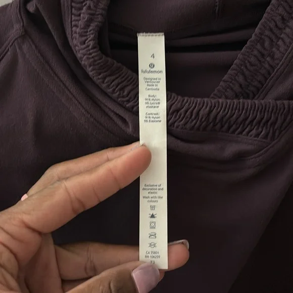 Lululemon Lead The Pack Hoodie size 4 in Black Cherry. - Picture 5 of 5